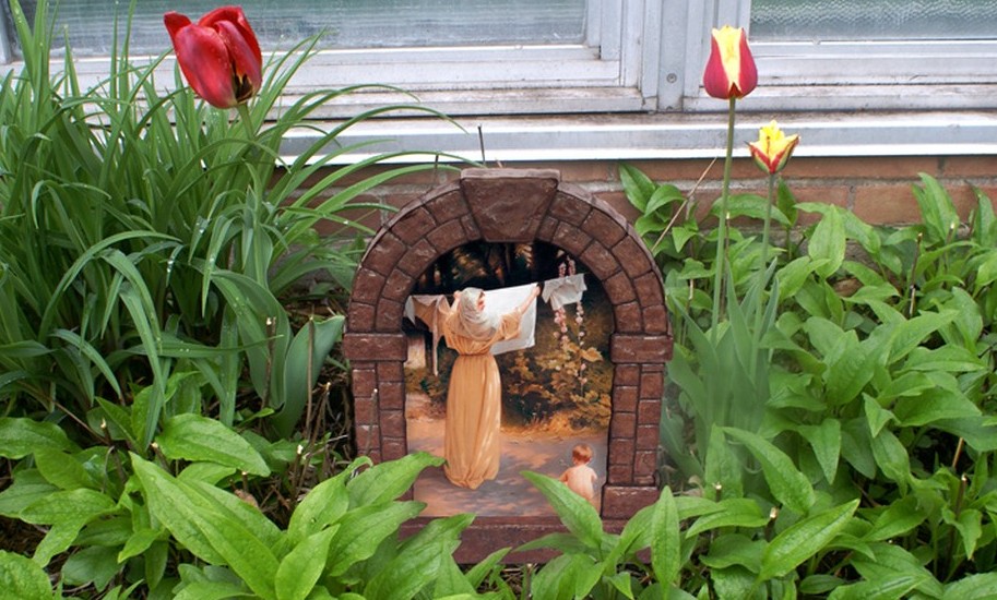 Outdoor Garden shrines