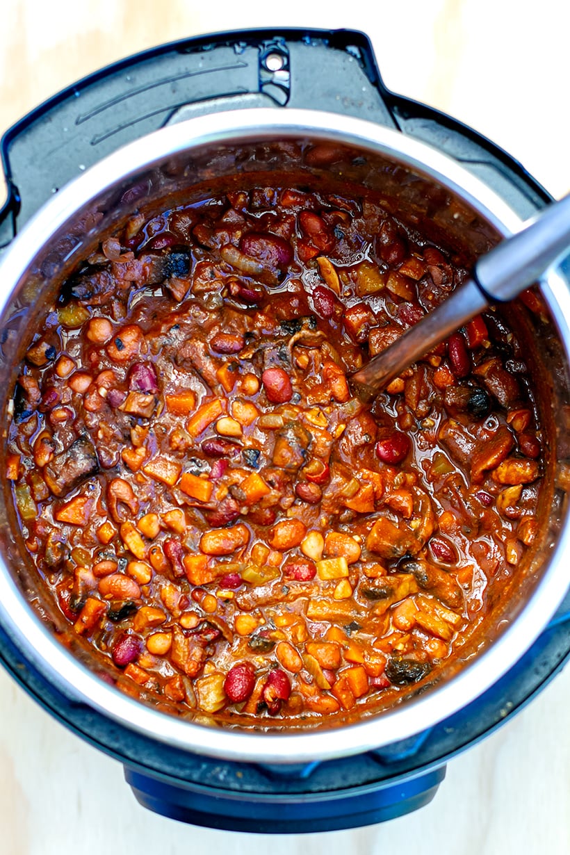 VEGETARIAN MUSHROOM CHILI