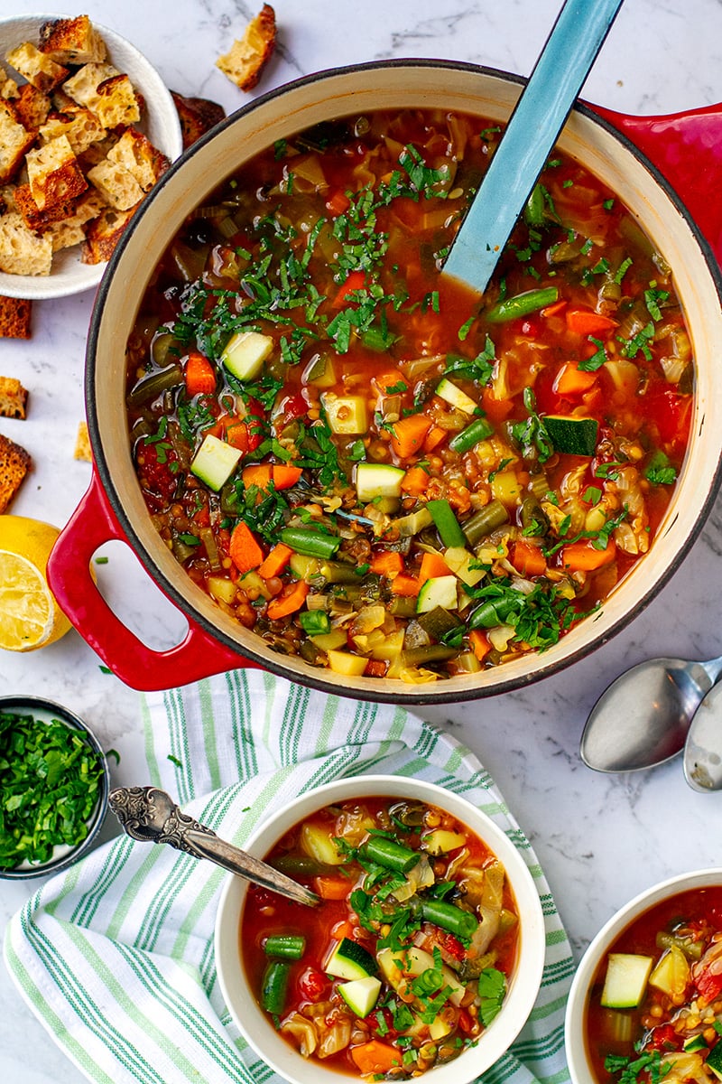 Low-Calorie Vegetable Lentil Soup