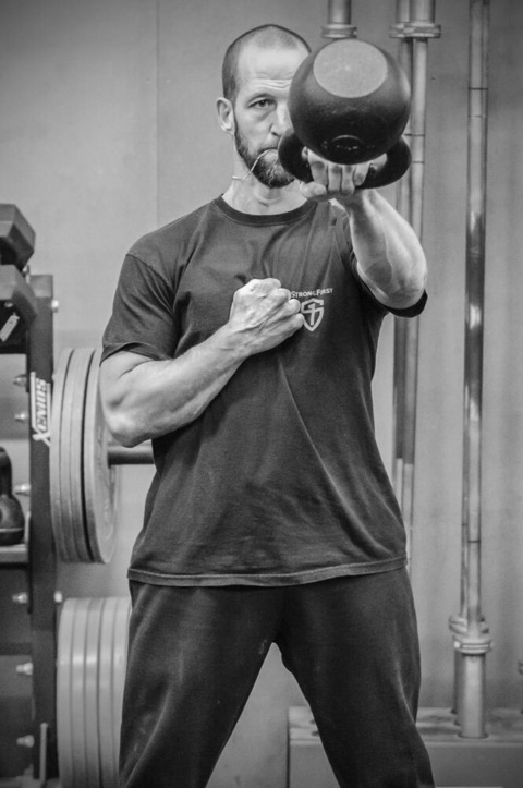 The one-arm kettlebell swing