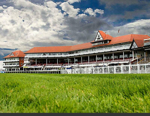 UK Chester Racecourse back with fans