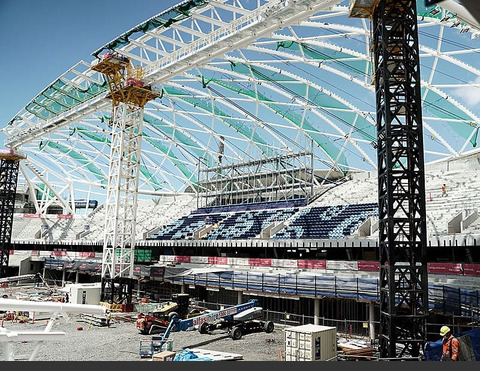 New Sydney football stadium first seats installed