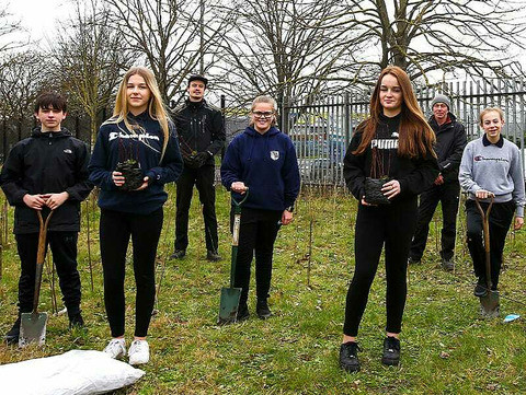 Southampton FC planting trees