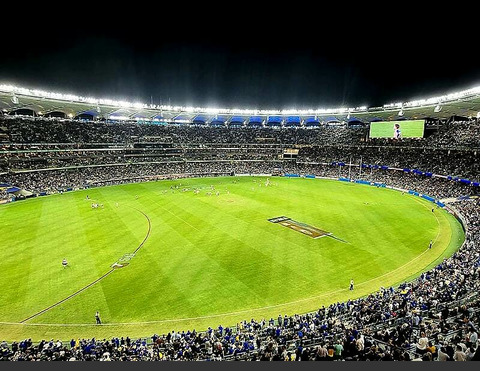 AFL game with highest attendance