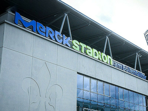 Darmstadt stadium with energy plant on the roof