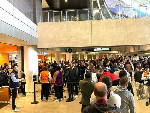 Long queues at Optus stadium