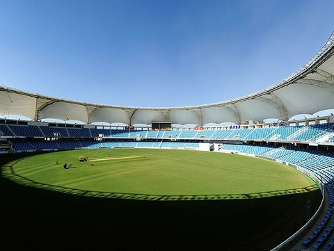 Crowd chaos in Dubai during cricket match