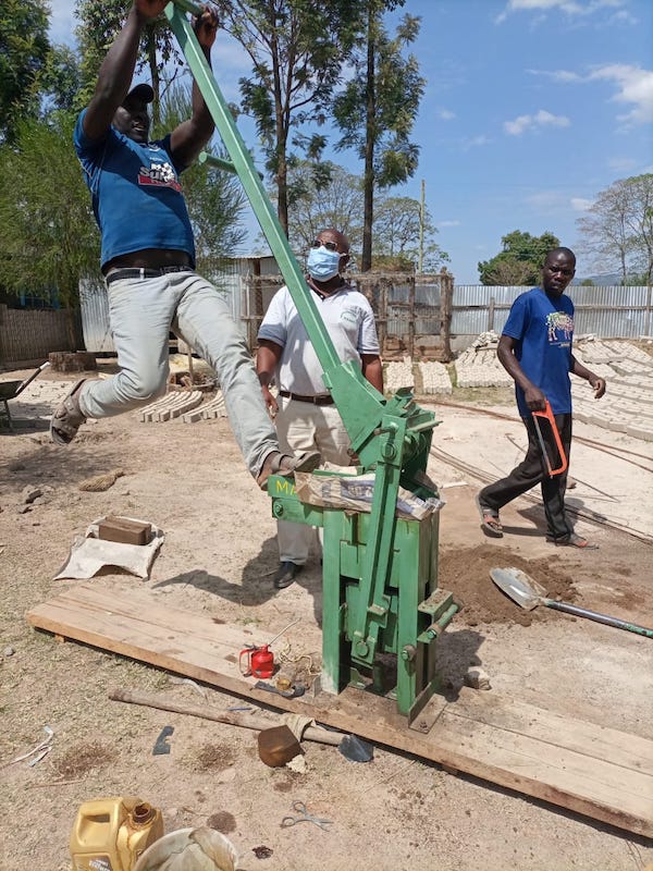 kambiri brick press