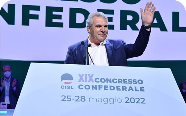 Congresso CISL Esserci per cambiare: Luigi Sbarra rieletto all'unanimità