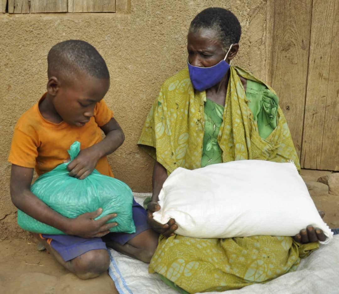 A Mustard Seed student with her family.